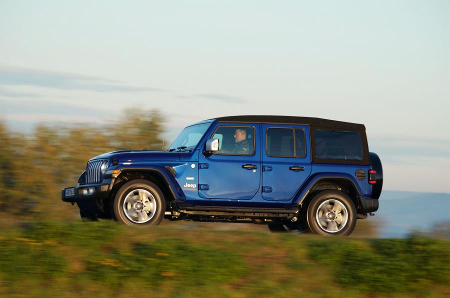  Jeep Wrangler Unlimited Overland (JL) 2018 года  (EU) (фото 3 из 12)